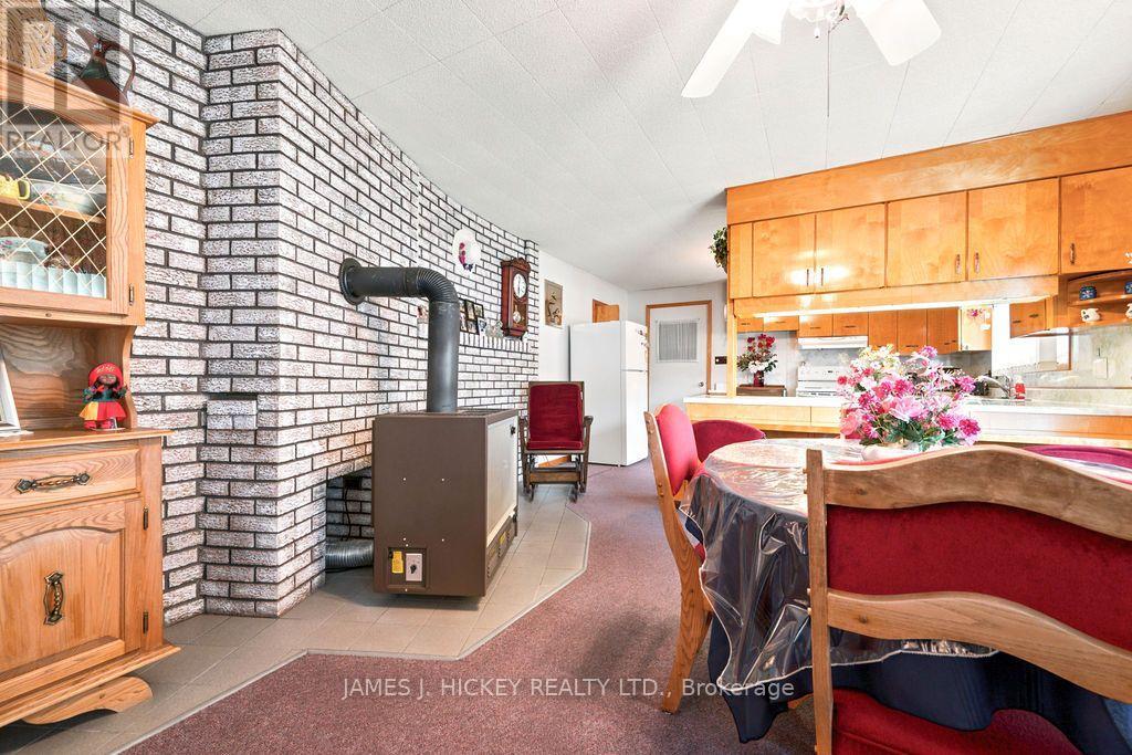 54 Ottawa Street, Laurentian Hills, Ontario  K0J 1J0 - Photo 13 - X13749250