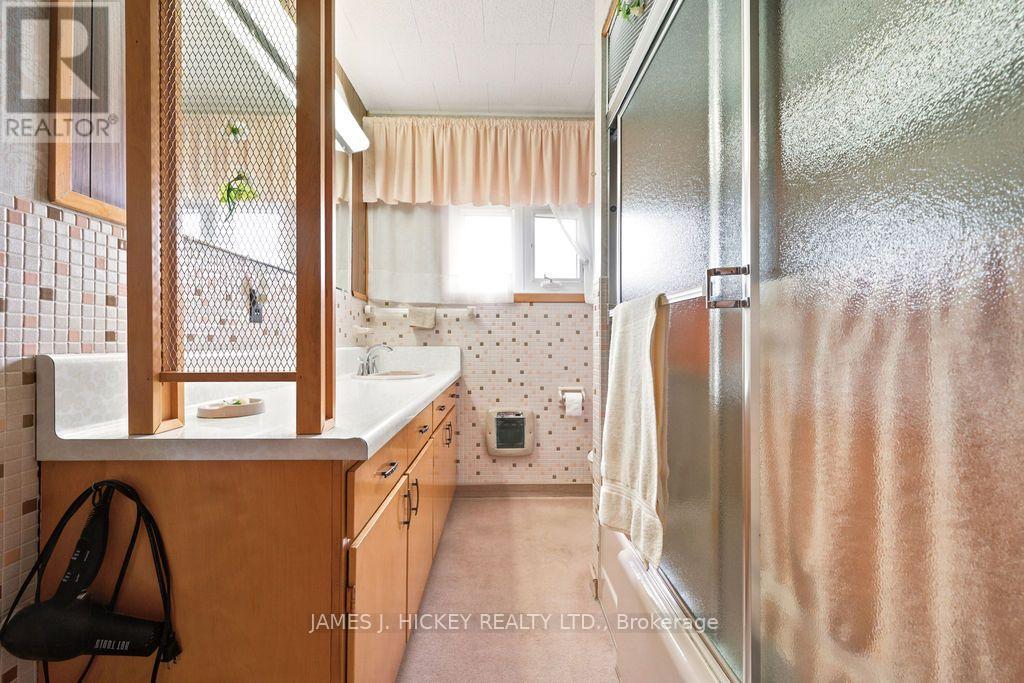 54 Ottawa Street, Laurentian Hills, Ontario  K0J 1J0 - Photo 24 - X13749250