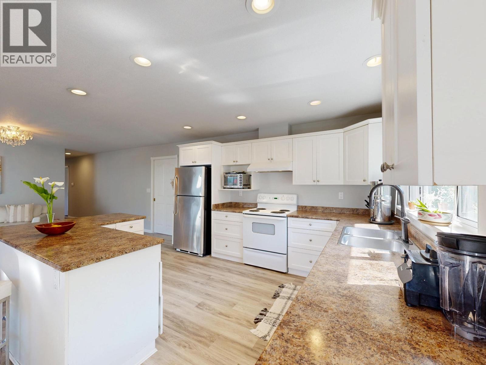 3311 Rakanna Place, Coquitlam, British Columbia  V3E 3B2 - Photo 11 - R3131719