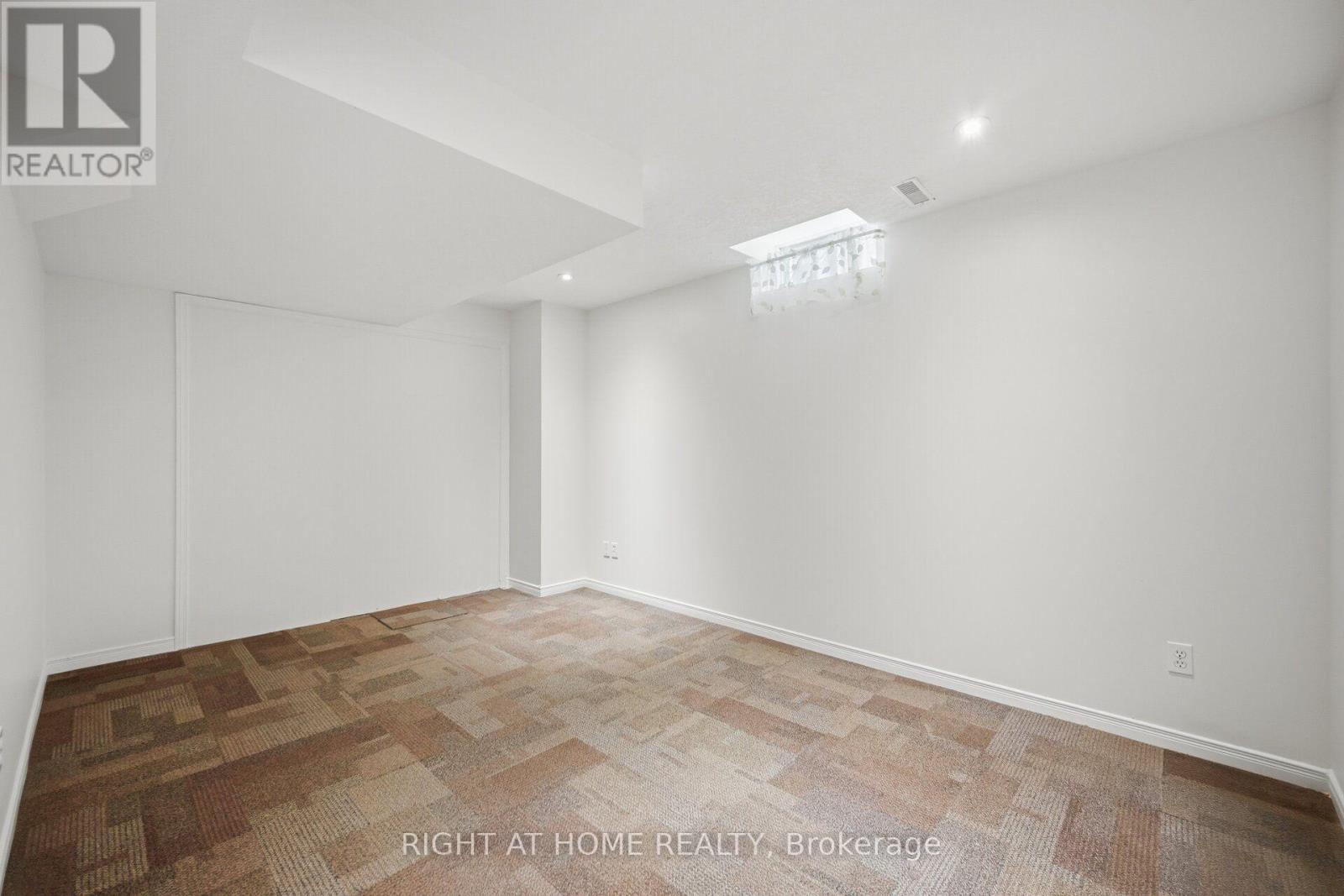 975 Mantle Crescent, Mississauga, Ontario  L5V 2G3 - Photo 41 - W13749252