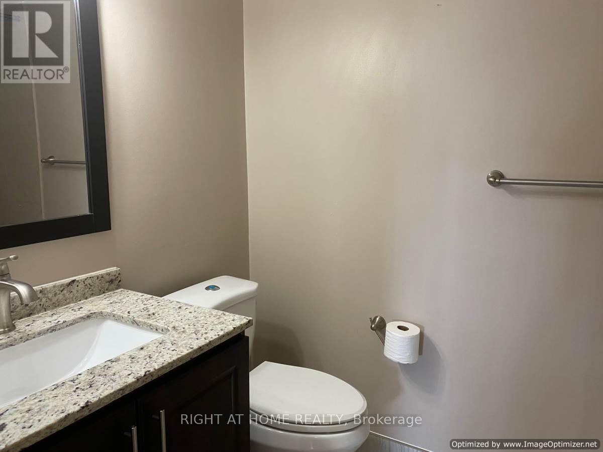 302 - 25 Agnes Street, Mississauga, Ontario  L5B 3X7 - Photo 10 - W13749266