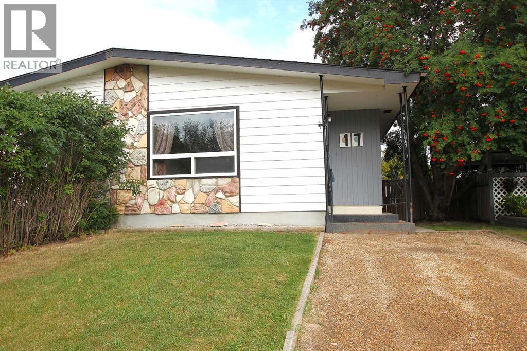 17 Overdown Drive, Red Deer, Alberta T4N 5G9 - Photo 1 - A2343057