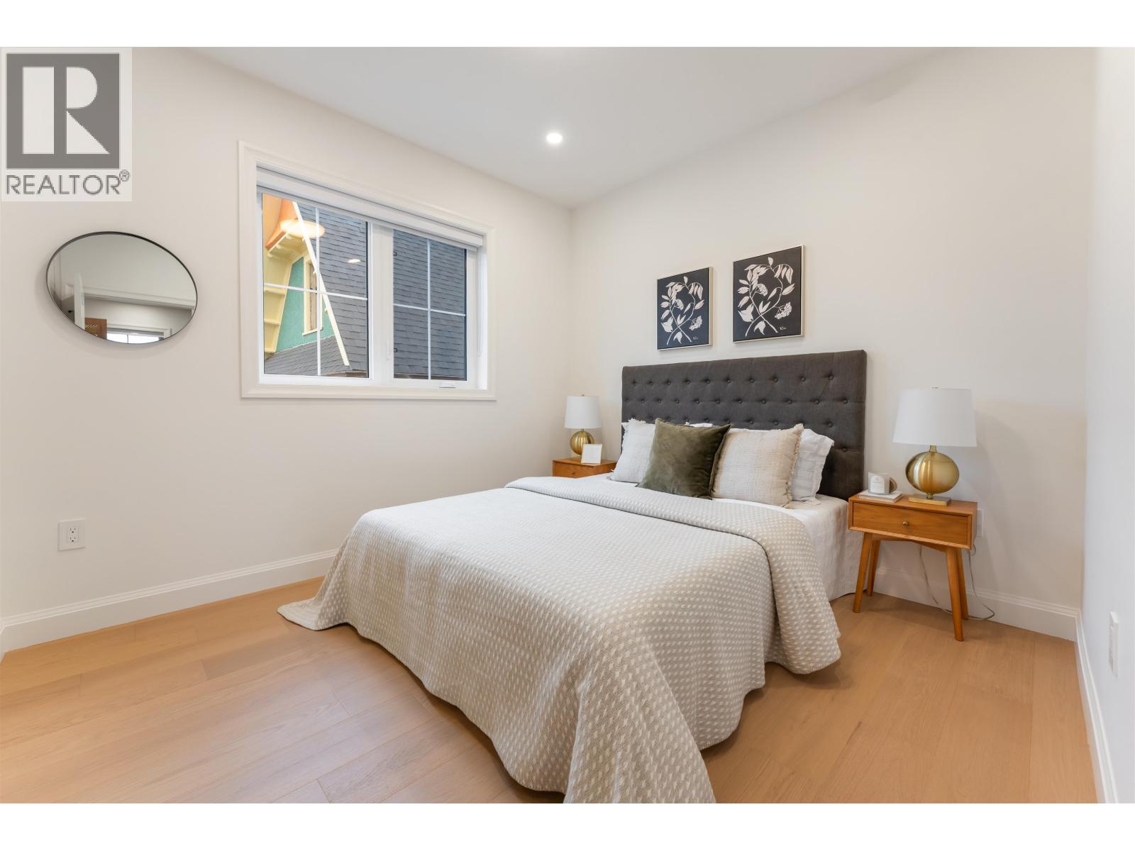 2 2256 E Pender Street Street, Vancouver, British Columbia  V5L 1X4 - Photo 23 - R3161631