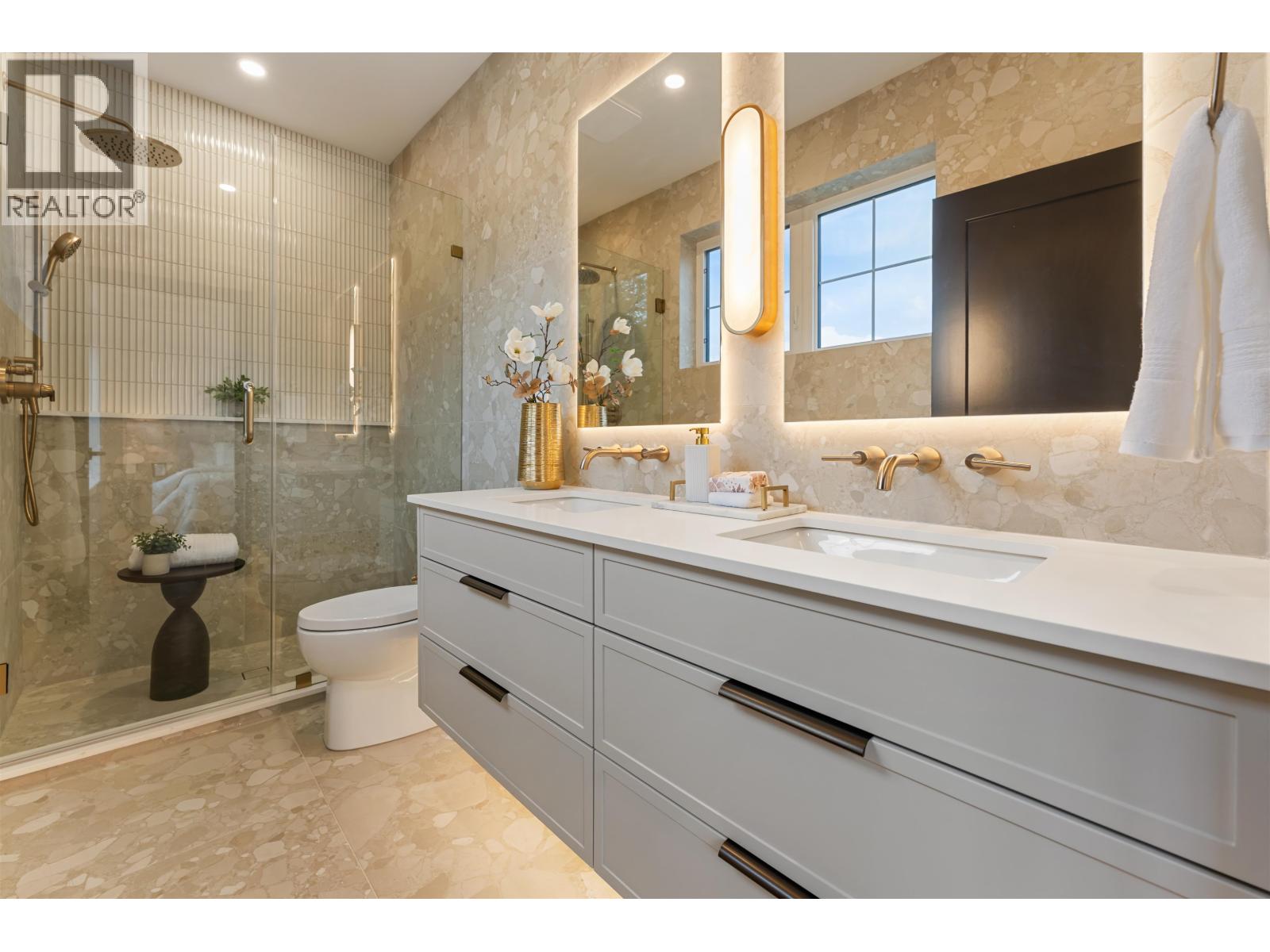 2 2256 E Pender Street Street, Vancouver, British Columbia  V5L 1X4 - Photo 22 - R3161631