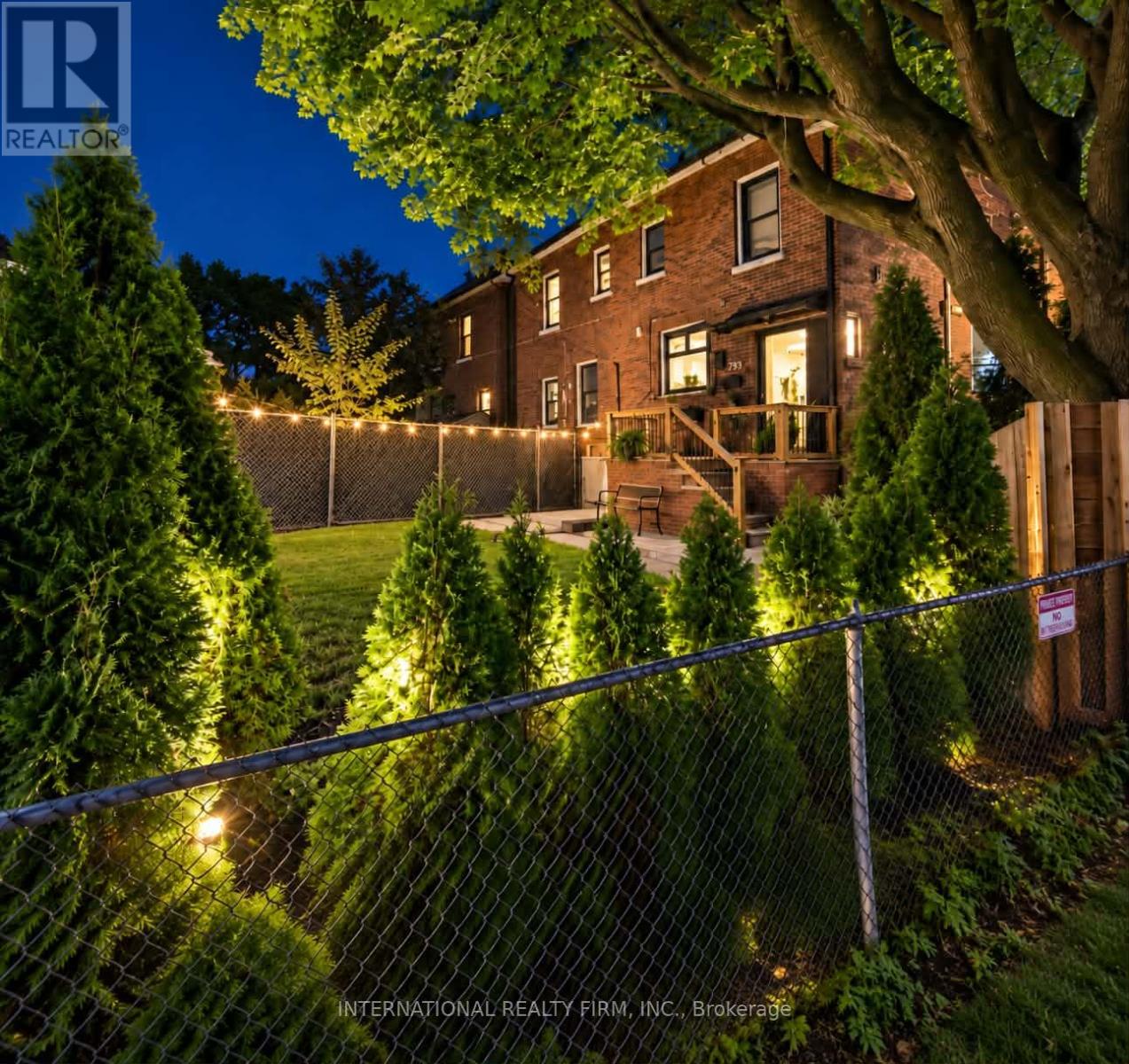 MAIN/LOWER - 793 DUFFERIN STREET, Toronto, Ontario