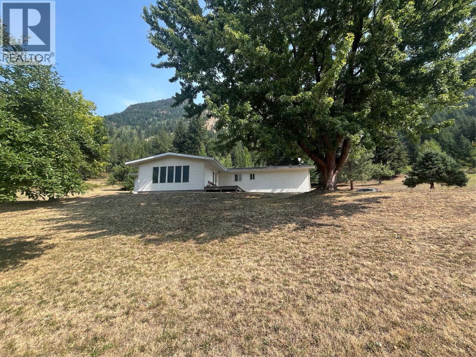 372 Agate Bay Road, Barriere, British Columbia  V0E 2E0 - Photo 1 - 10399680