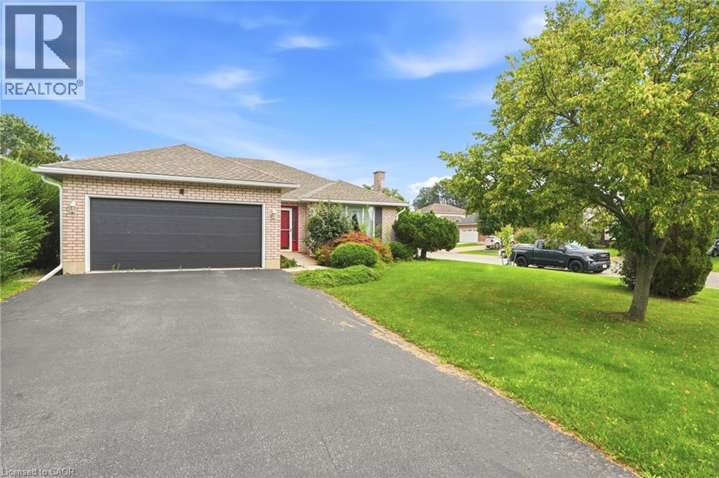 9 Country Club Road, Cayuga, Ontario  N0A 1E0 - Photo 2 - 40860888