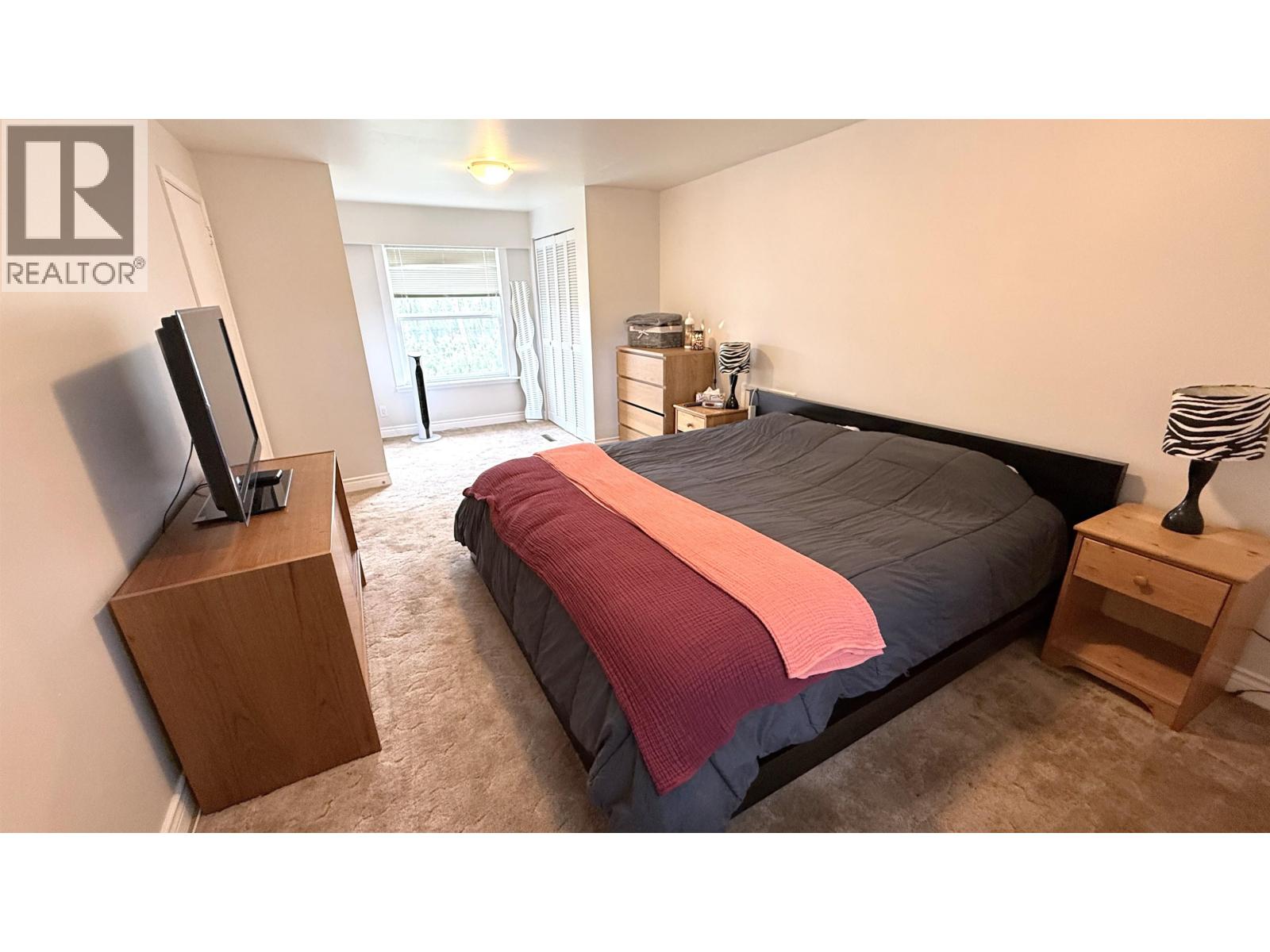 255 Evergreen Crescent, 100 Mile House, British Columbia  V0K 2E0 - Photo 18 - R3161186