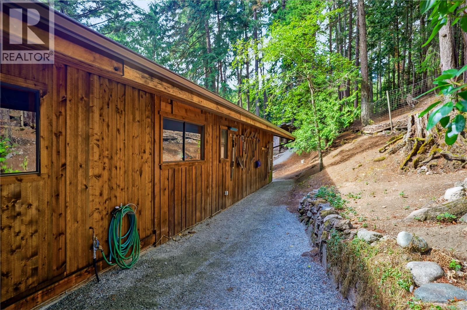 119 Creekside Dr, Salt Spring, British Columbia  V8K 2E4 - Photo 50 - 1048793