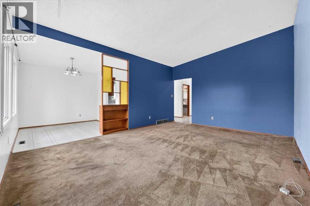 6325 Tregillus Street NW, Calgary, Alberta  T2K 3T4 - Photo 6 - A2342985