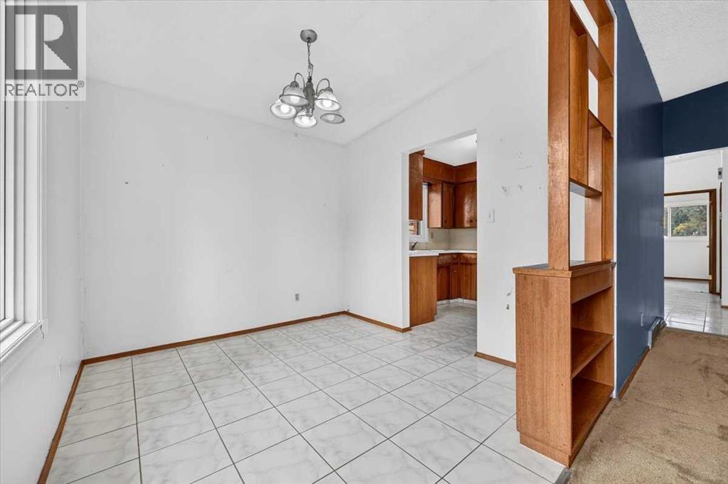 6325 Tregillus Street NW, Calgary, Alberta  T2K 3T4 - Photo 7 - A2342985