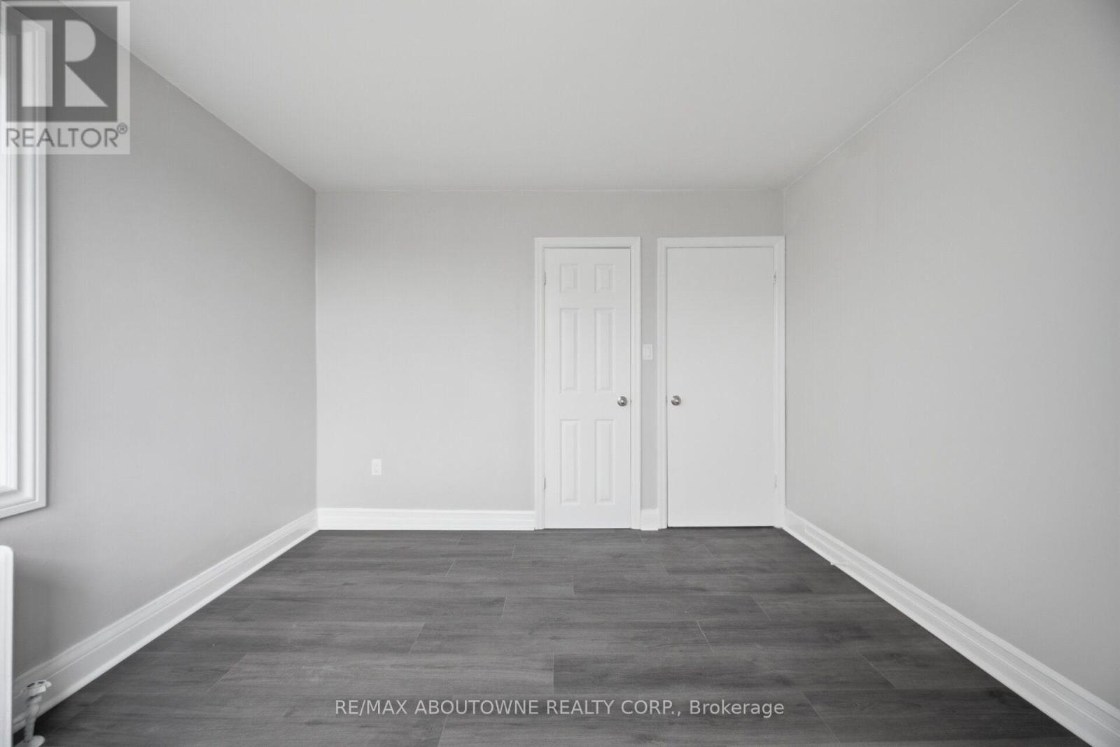 5 - 133 North Service Road E, Oakville, Ontario  L6H 1A3 - Photo 20 - W13749300