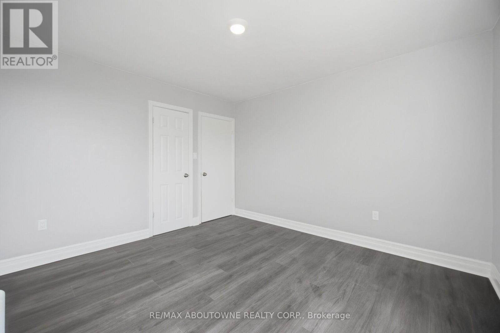 5 - 133 North Service Road E, Oakville, Ontario  L6H 1A3 - Photo 21 - W13749300
