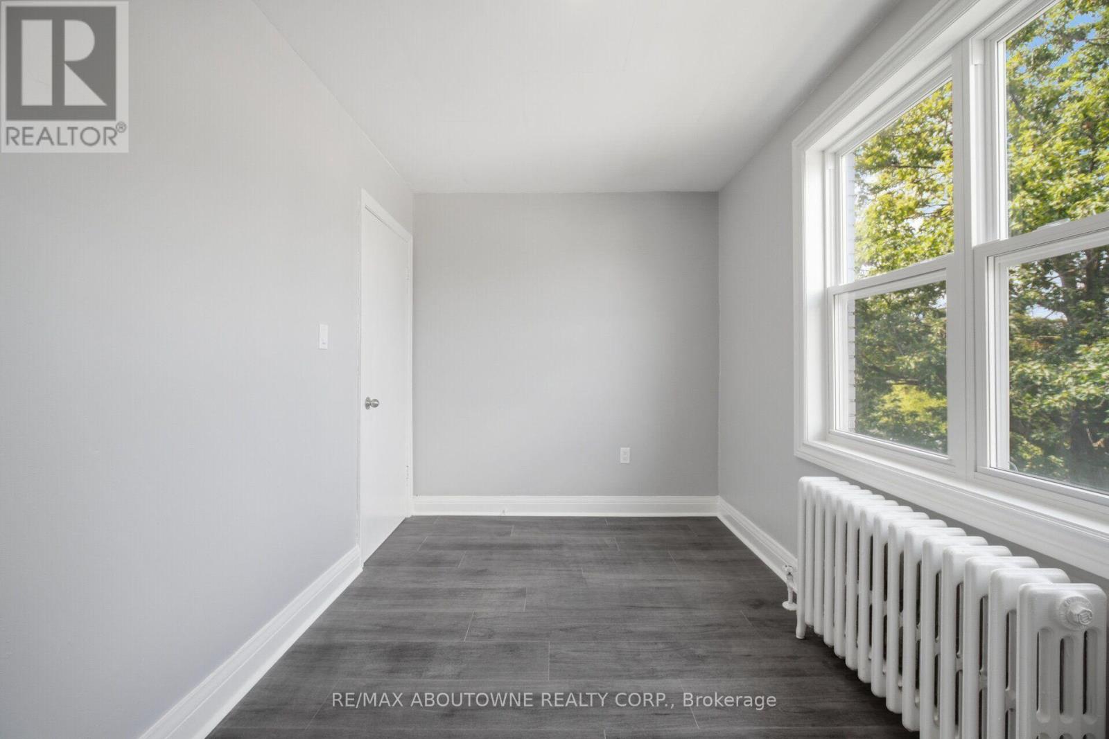 5 - 133 North Service Road E, Oakville, Ontario  L6H 1A3 - Photo 23 - W13749300