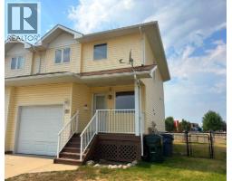 11 Northlands Crescent NE, Medicine Hat, Alberta