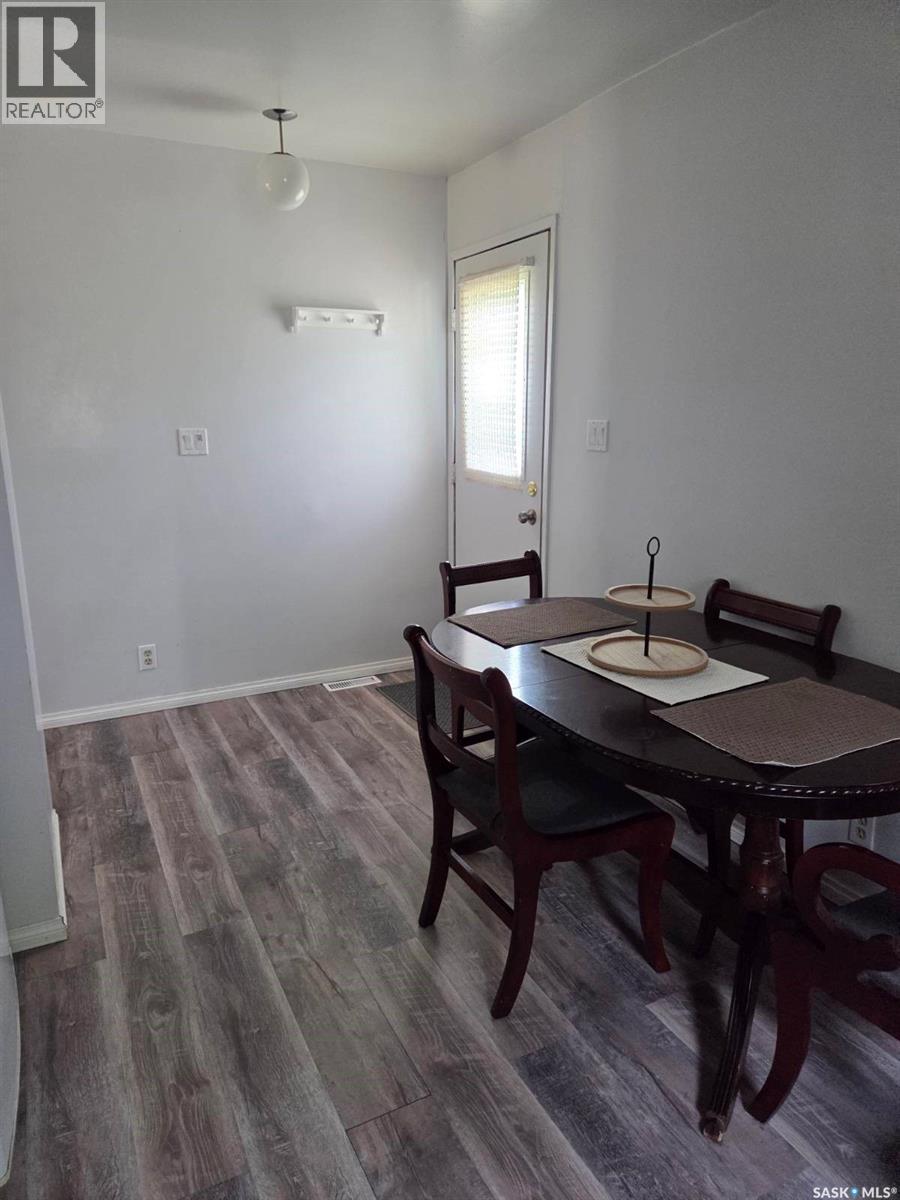 413 2nd Street N, Cabri, Saskatchewan  S0N 0J0 - Photo 9 - SK047531