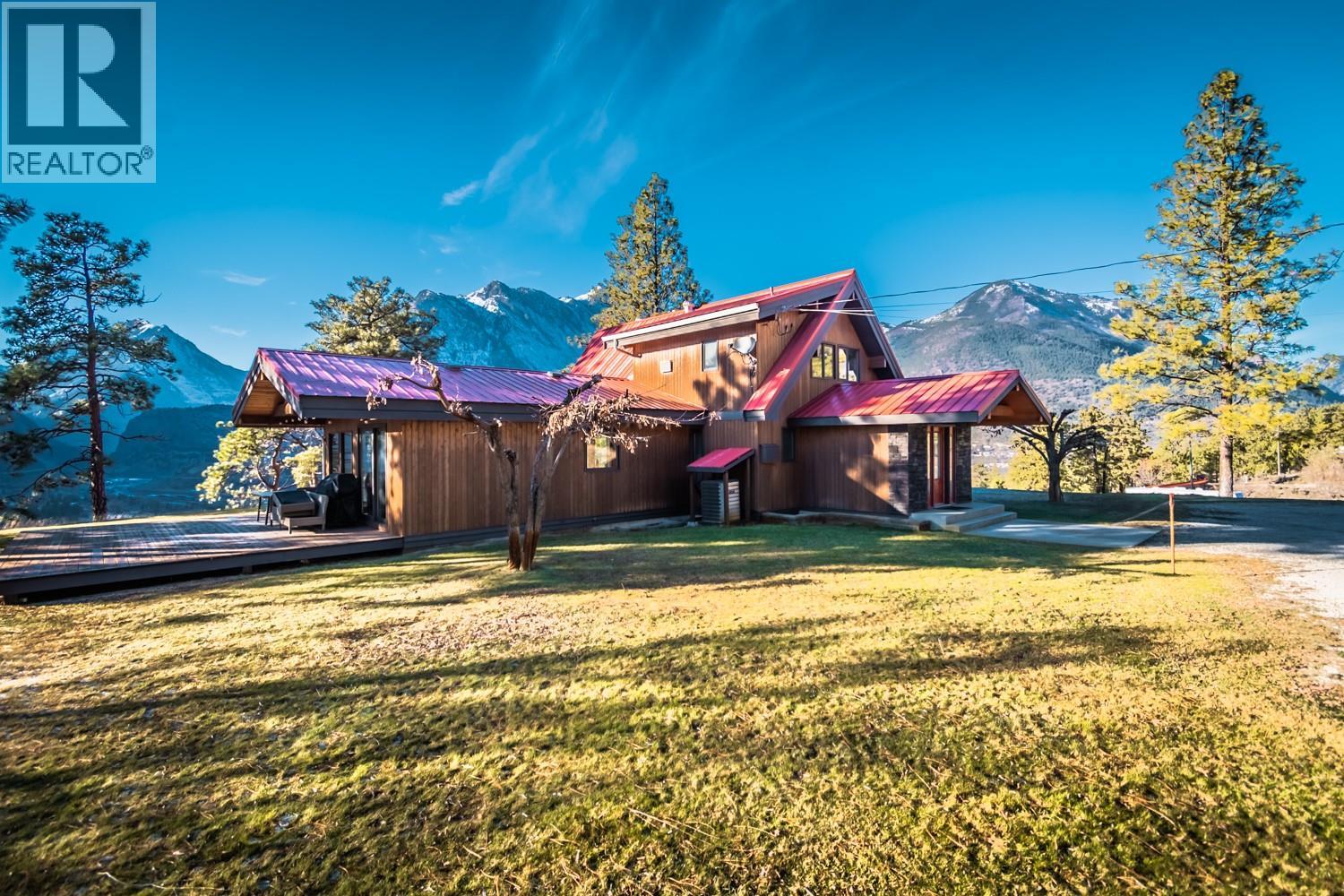 150 Pine Ridge Road, Lillooet, British Columbia
