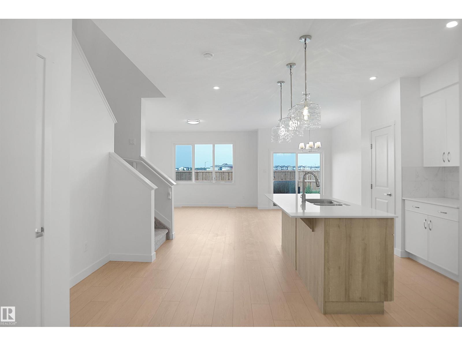 20916 16 Av NW, Edmonton, Alberta  T6M 3J4 - Photo 5 - E4507308