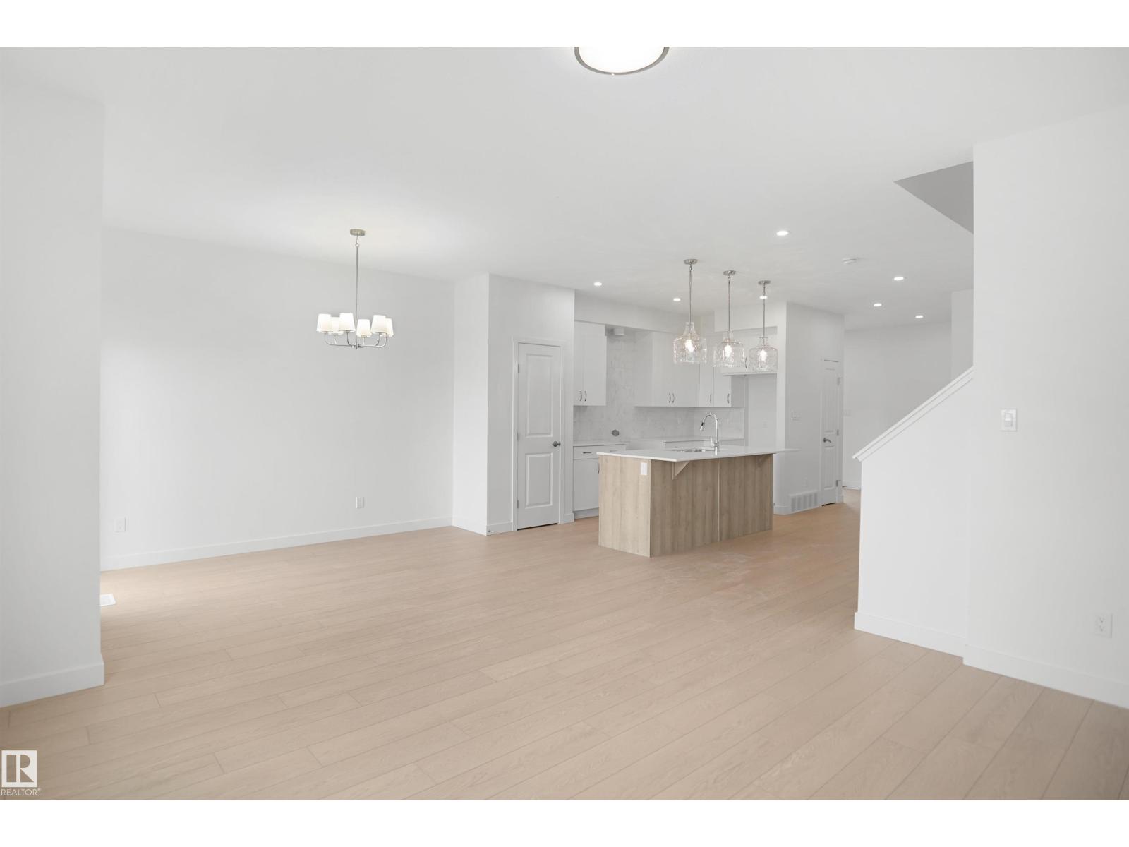20916 16 Av NW, Edmonton, Alberta  T6M 3J4 - Photo 6 - E4507308