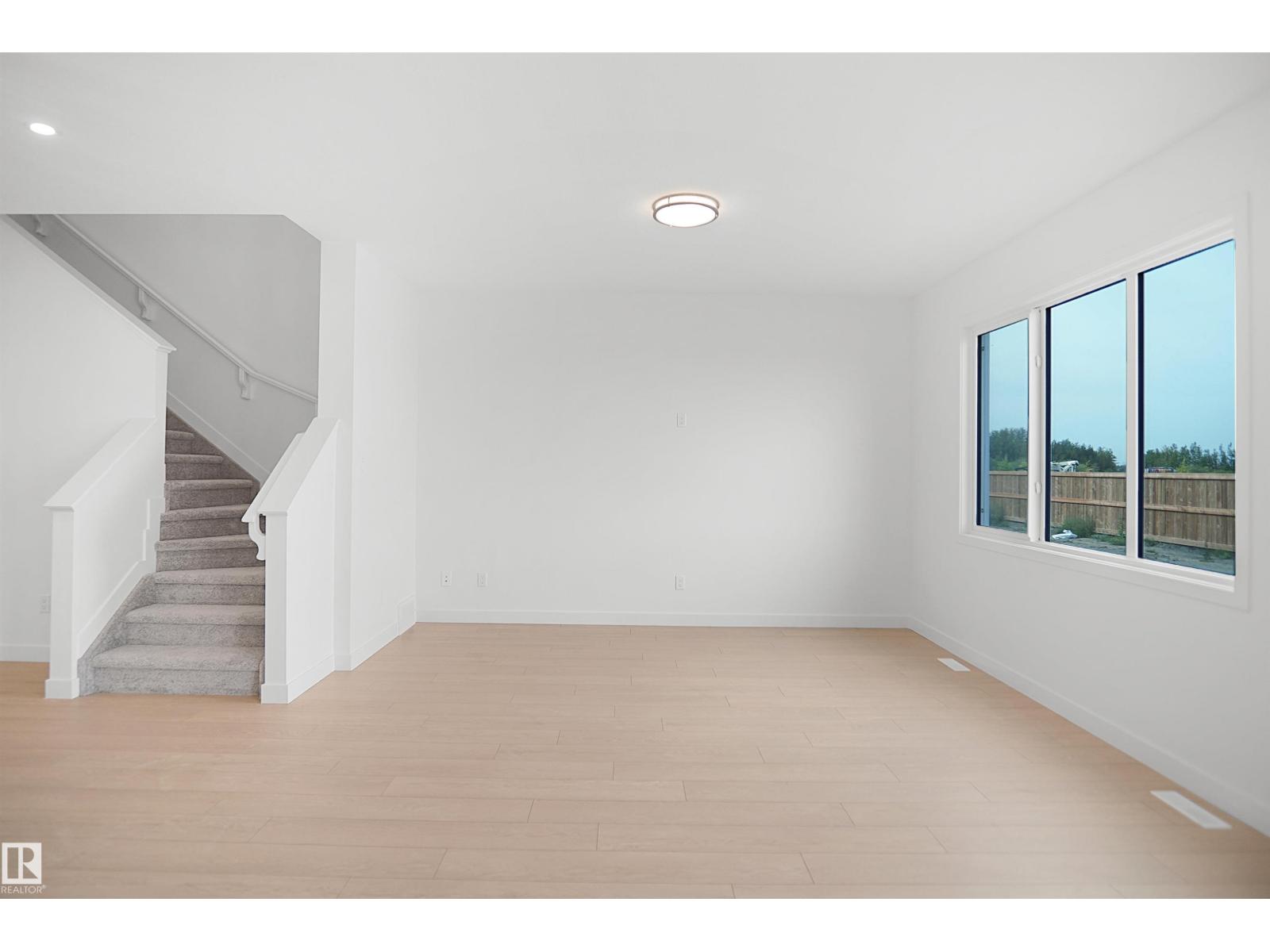 20916 16 Av NW, Edmonton, Alberta  T6M 3J4 - Photo 7 - E4507308