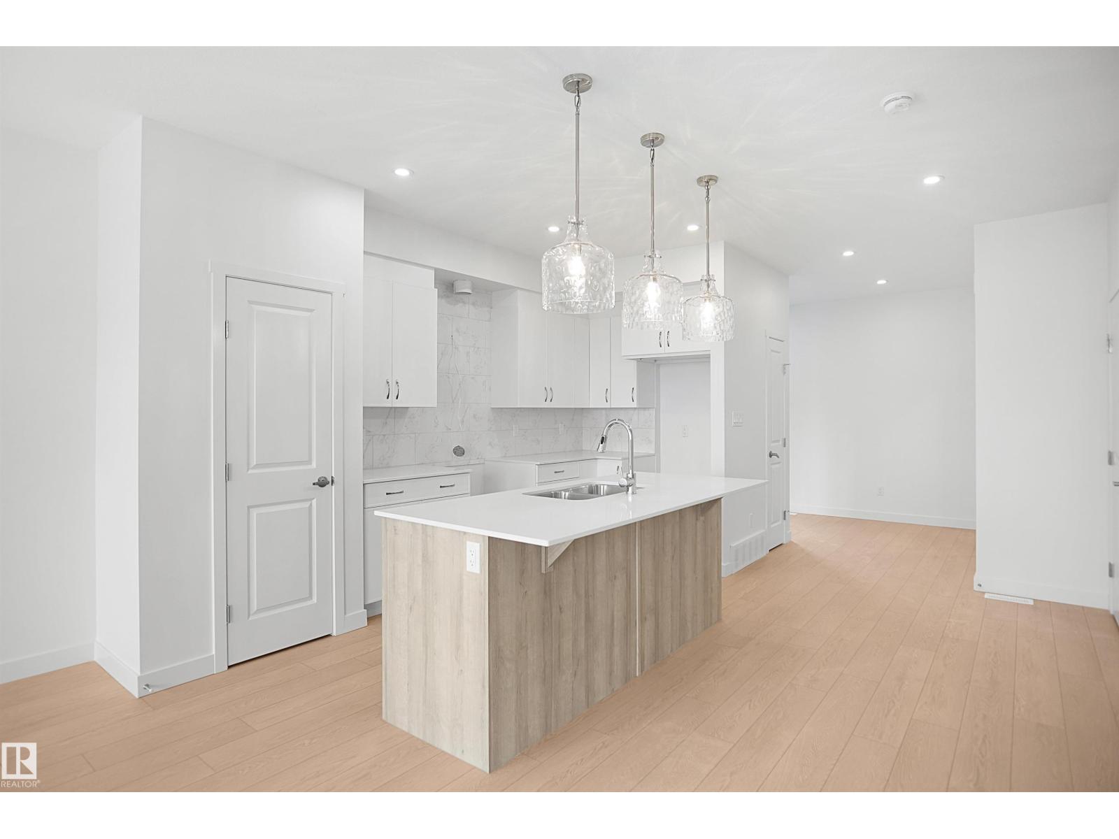 20916 16 Av NW, Edmonton, Alberta  T6M 3J4 - Photo 15 - E4507308