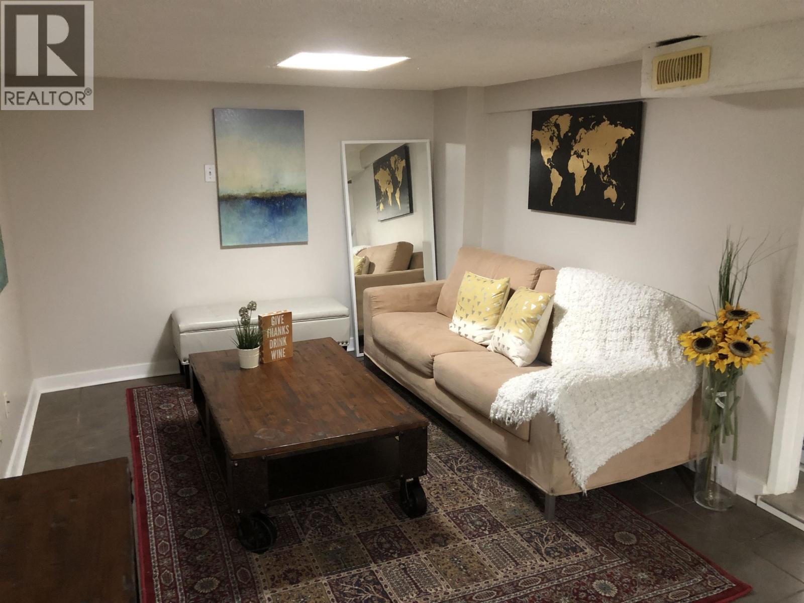 417 E 17 Avenue, Vancouver, British Columbia  V5V 1B2 - Photo 2 - R3161877