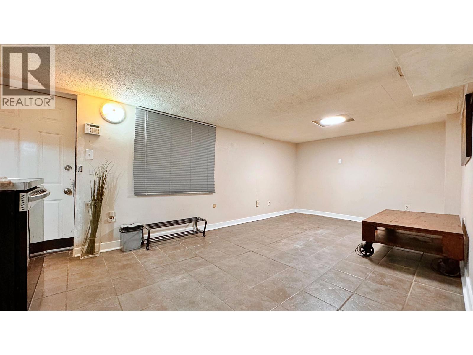 417 E 17 Avenue, Vancouver, British Columbia  V5V 1B2 - Photo 5 - R3161877
