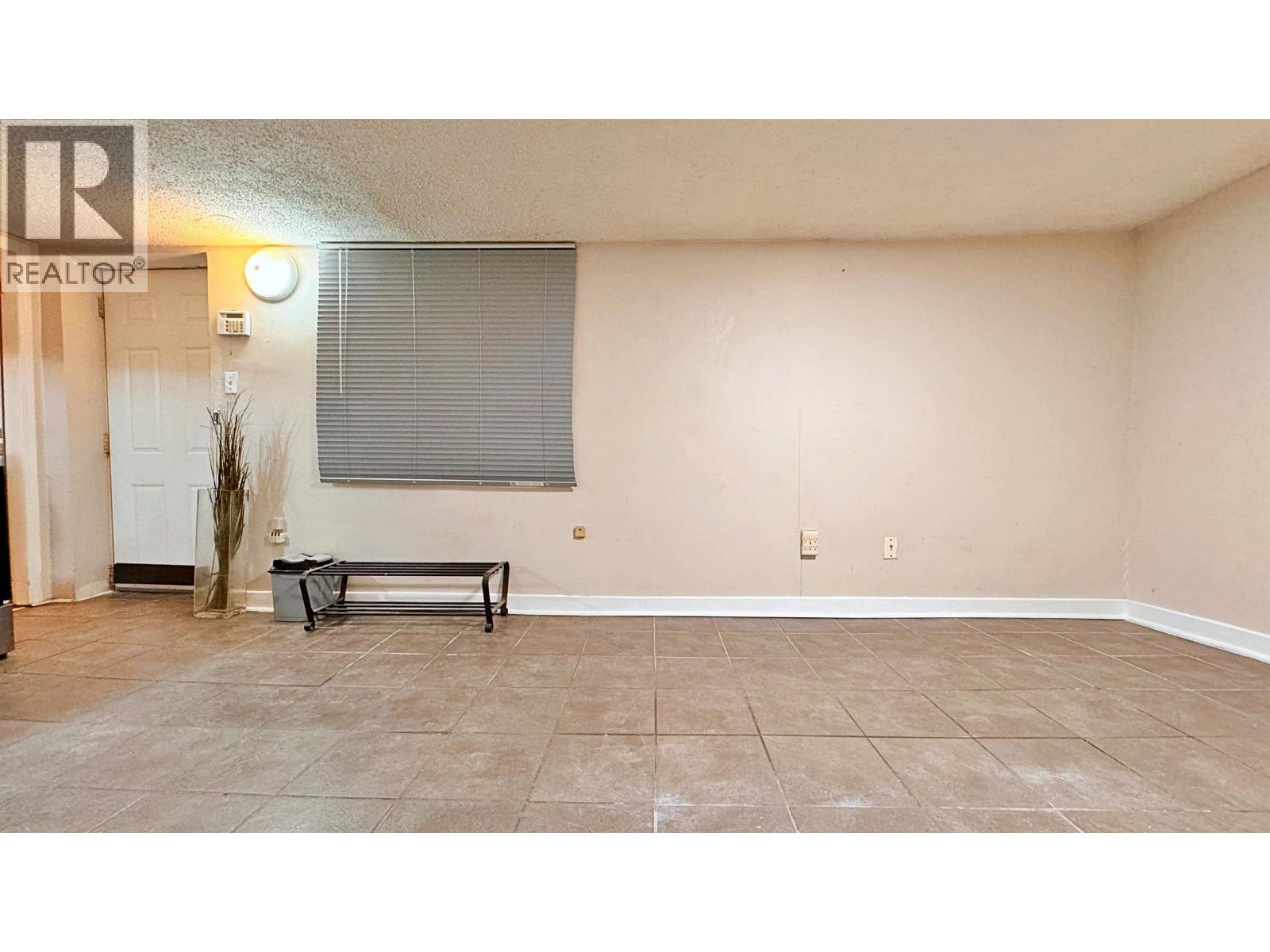 417 E 17 Avenue, Vancouver, British Columbia  V5V 1B2 - Photo 8 - R3161877