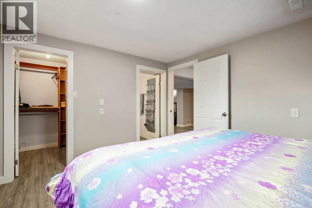 123 Shawglen Rise Sw, Calgary, Alberta  T2Y 1Z3 - Photo 23 - A2338790