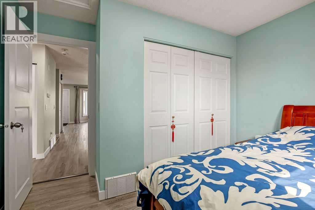 123 Shawglen Rise Sw, Calgary, Alberta  T2Y 1Z3 - Photo 18 - A2338790