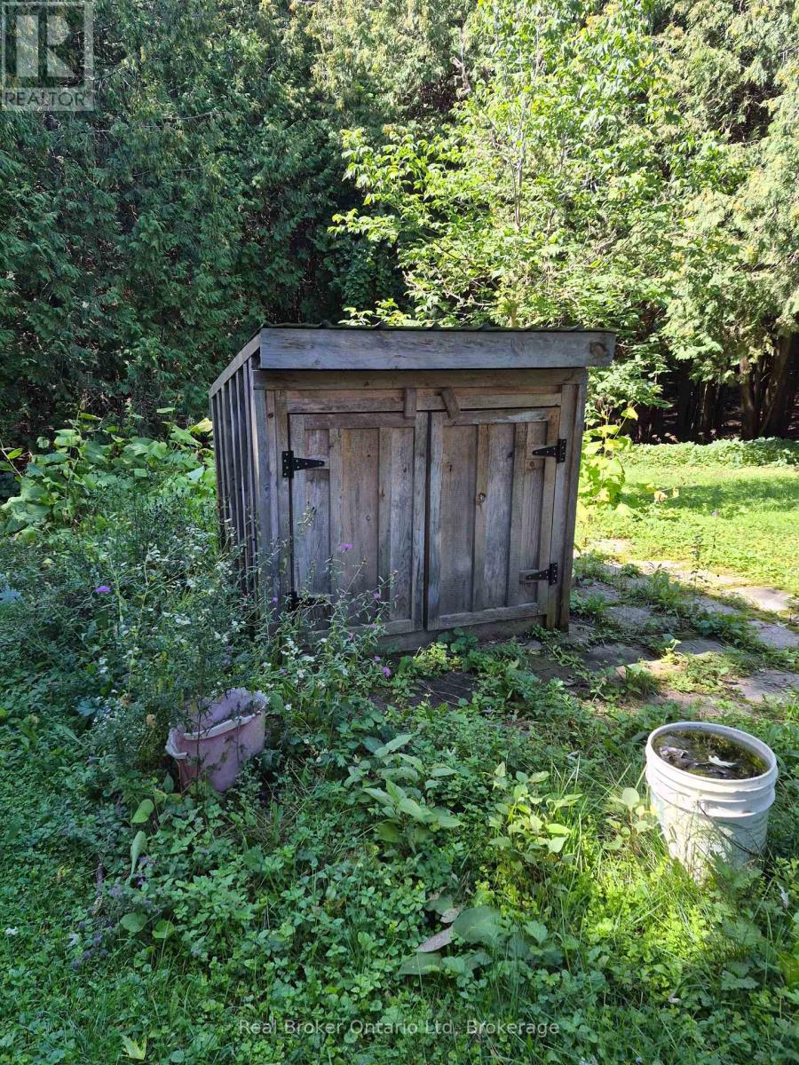 775522 Highway 10 Highway S, West Grey, Ontario  N0C 1H0 - Photo 16 - X13739570
