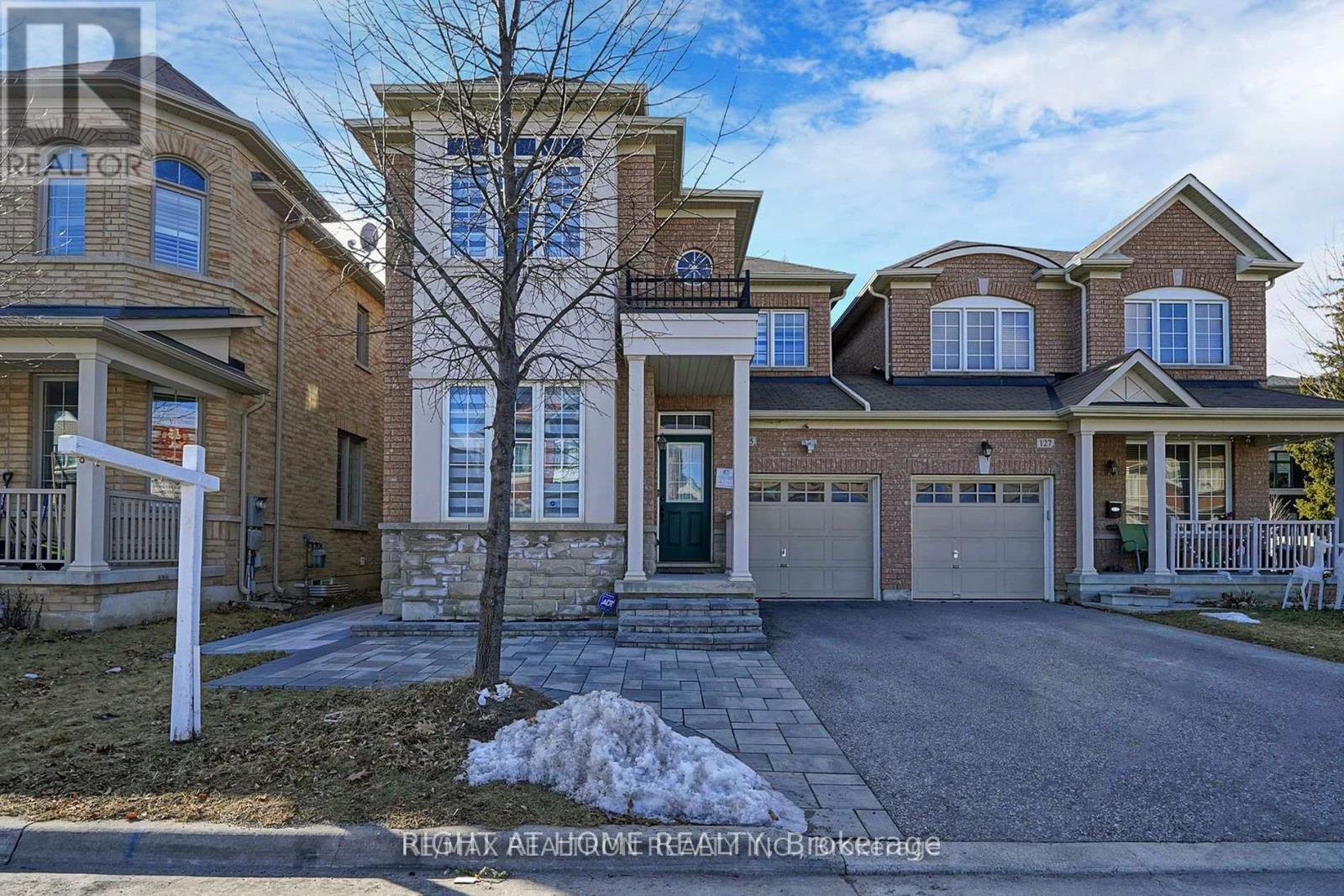 125 MARIA ROAD, Markham, Ontario