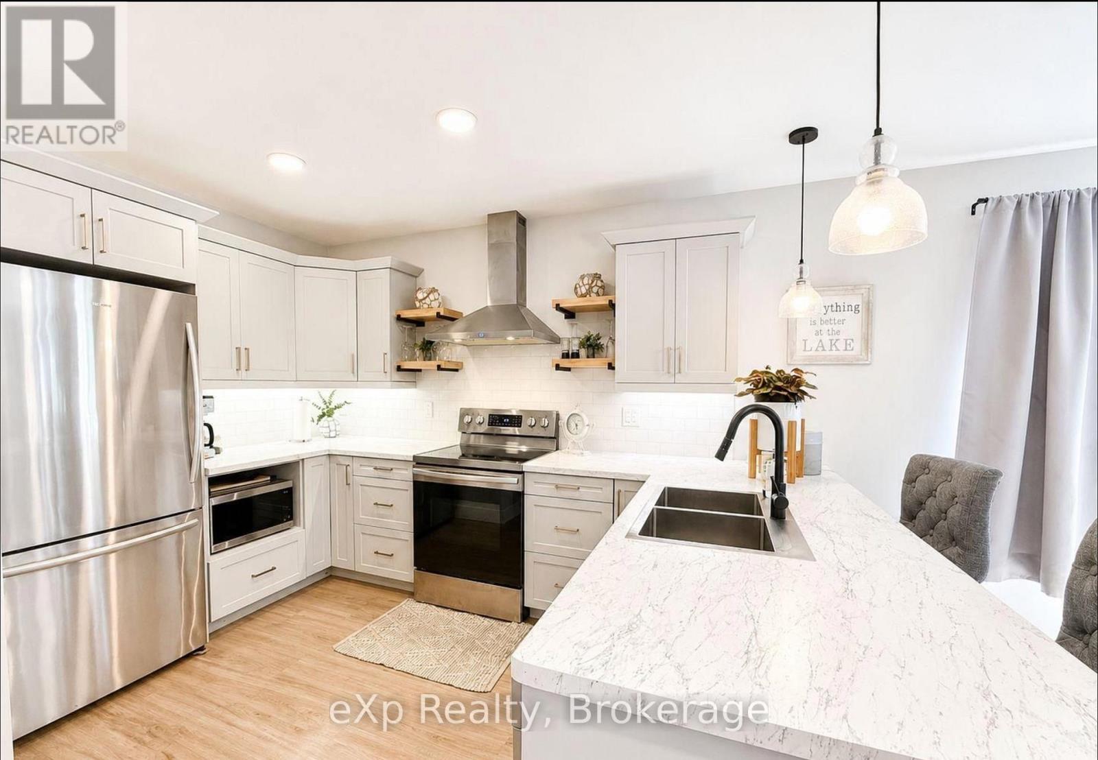 A Upper - 340 Nelson Street, Kincardine, Ontario  N2Z 1X7 - Photo 4 - X13749332