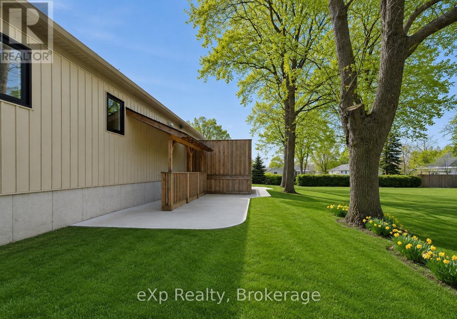 B Lower - 966 Charles Street, Kincardine, Ontario  N2Z 2C3 - Photo 10 - X13749336