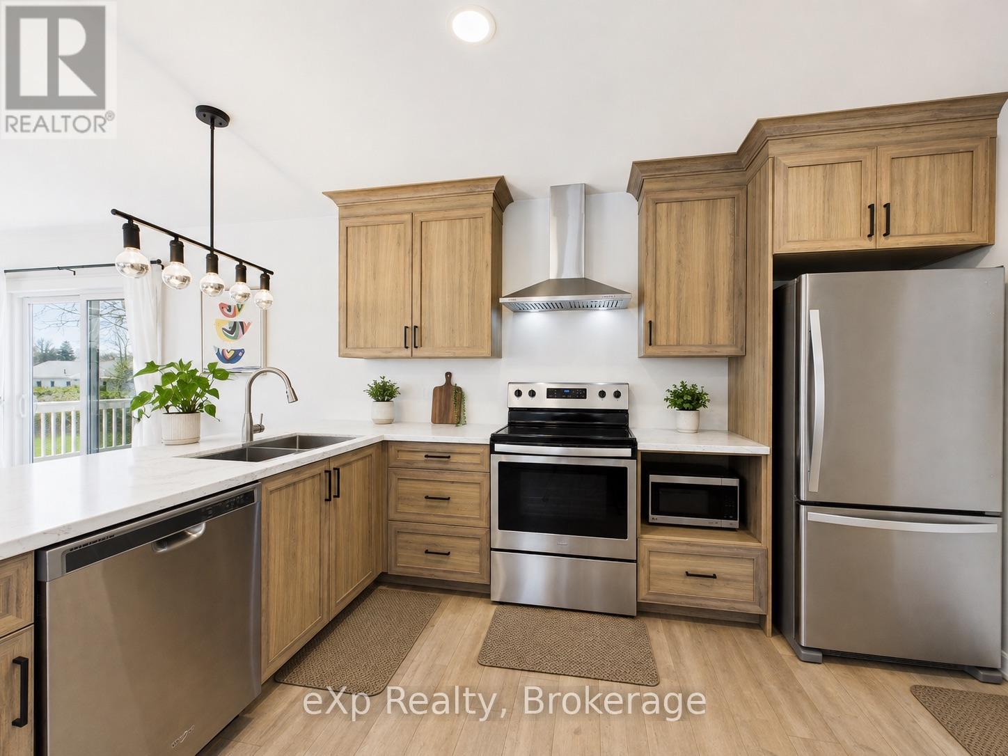 A Upper - 966 Charles Street, Kincardine, Ontario  N2Z 2C3 - Photo 5 - X13749338