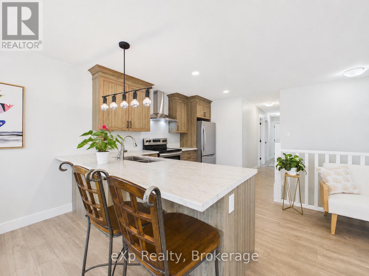 A Upper - 966 Charles Street, Kincardine, Ontario  N2Z 2C3 - Photo 6 - X13749338