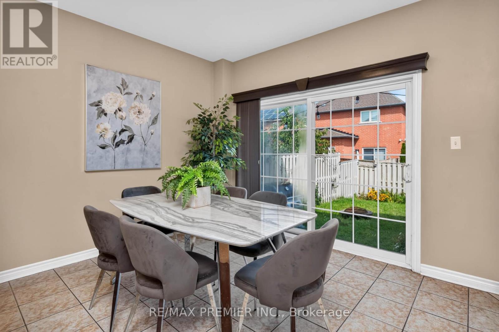 19 Timberwolf Road, Brampton, Ontario  L6P 2B4 - Photo 15 - W13749326