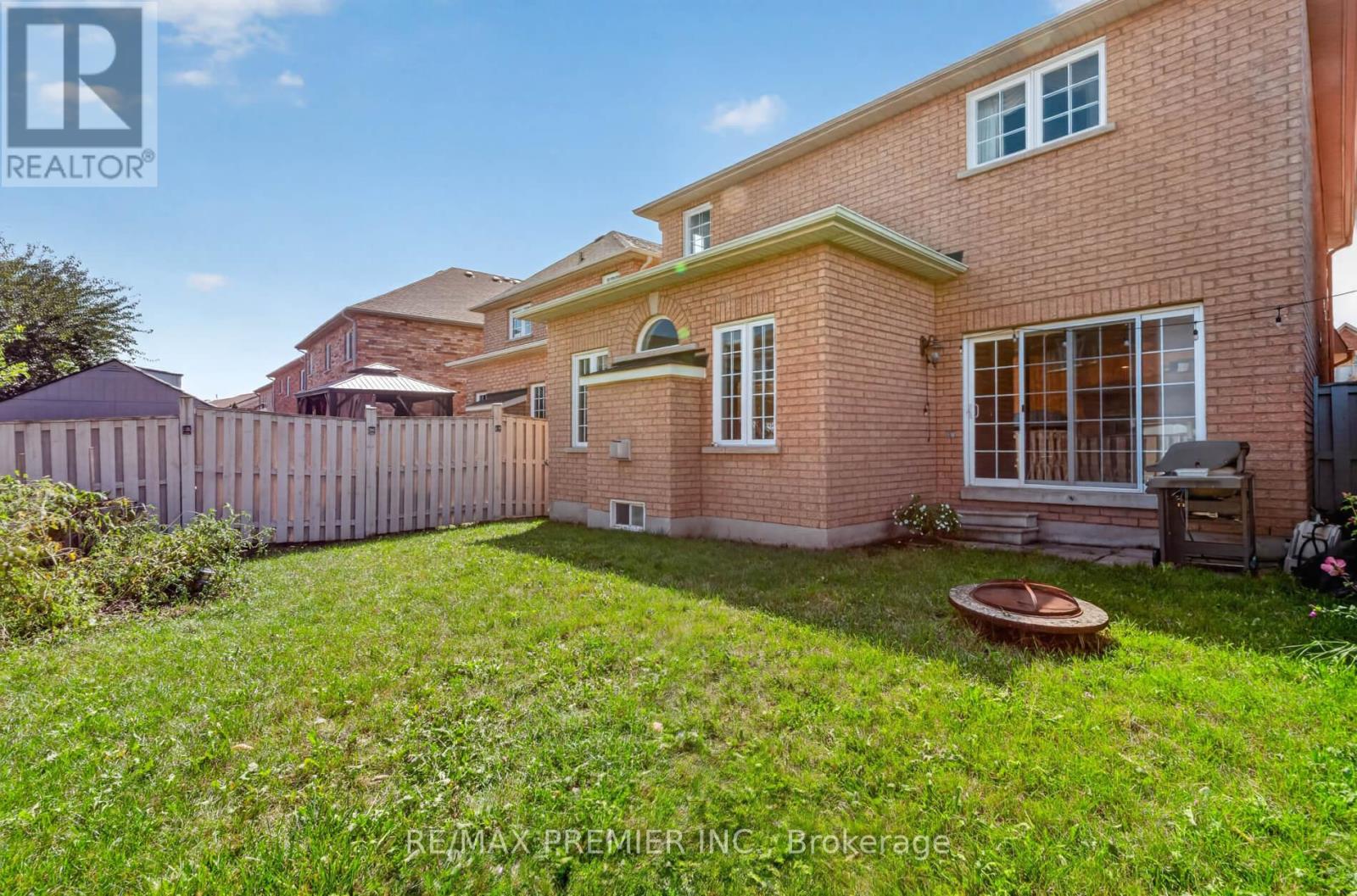 19 Timberwolf Road, Brampton, Ontario  L6P 2B4 - Photo 46 - W13749326