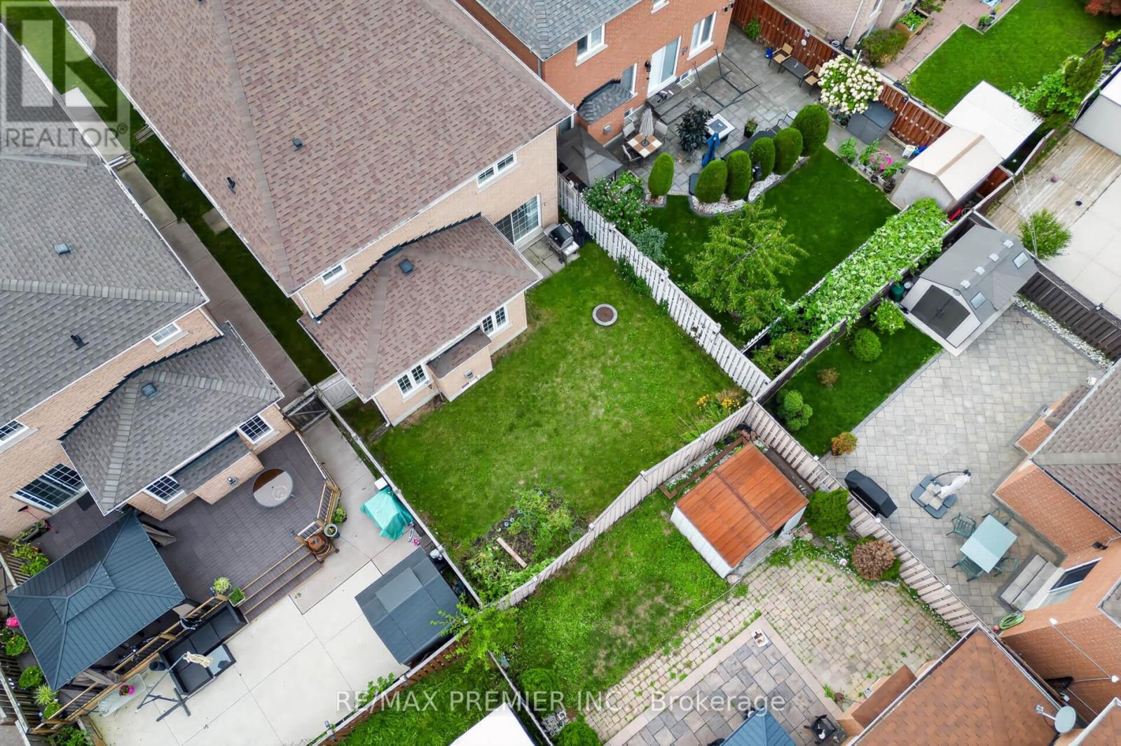 19 Timberwolf Road, Brampton, Ontario  L6P 2B4 - Photo 48 - W13749326