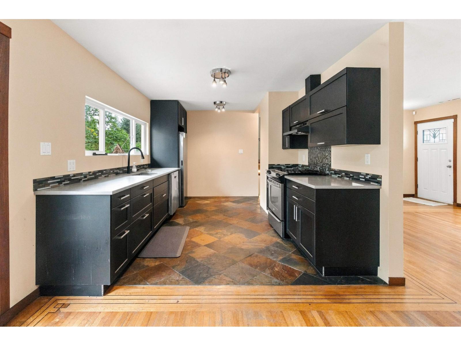 11530 95a Avenue, Delta, British Columbia  V4C 3V5 - Photo 5 - R3161655