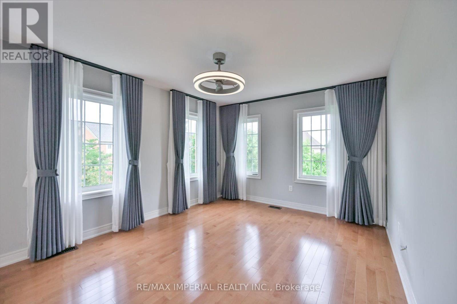 11 Candlelight Drive, Richmond Hill, Ontario  L4E 5E4 - Photo 29 - N13748088