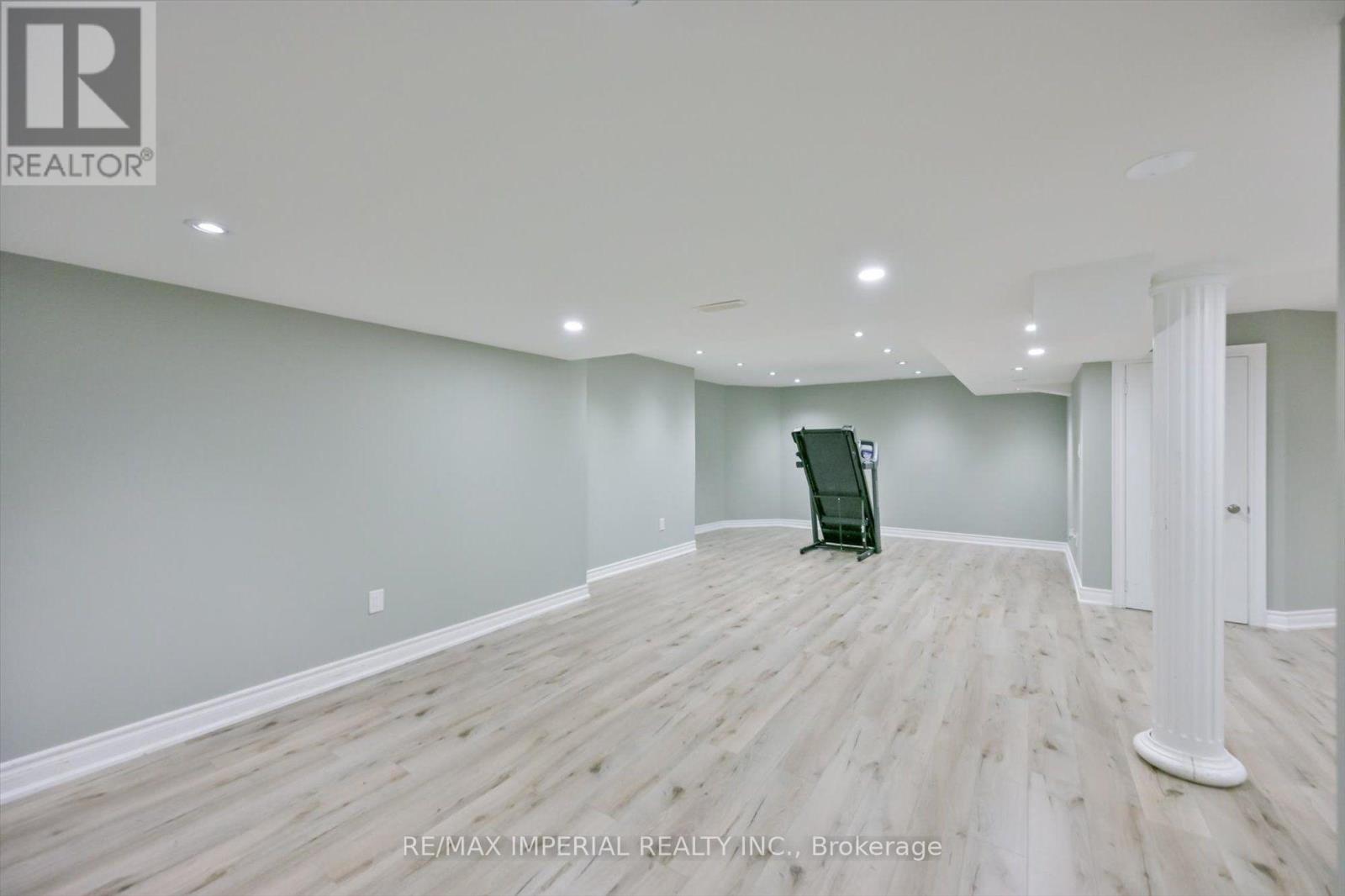 11 Candlelight Drive, Richmond Hill, Ontario  L4E 5E4 - Photo 35 - N13748088