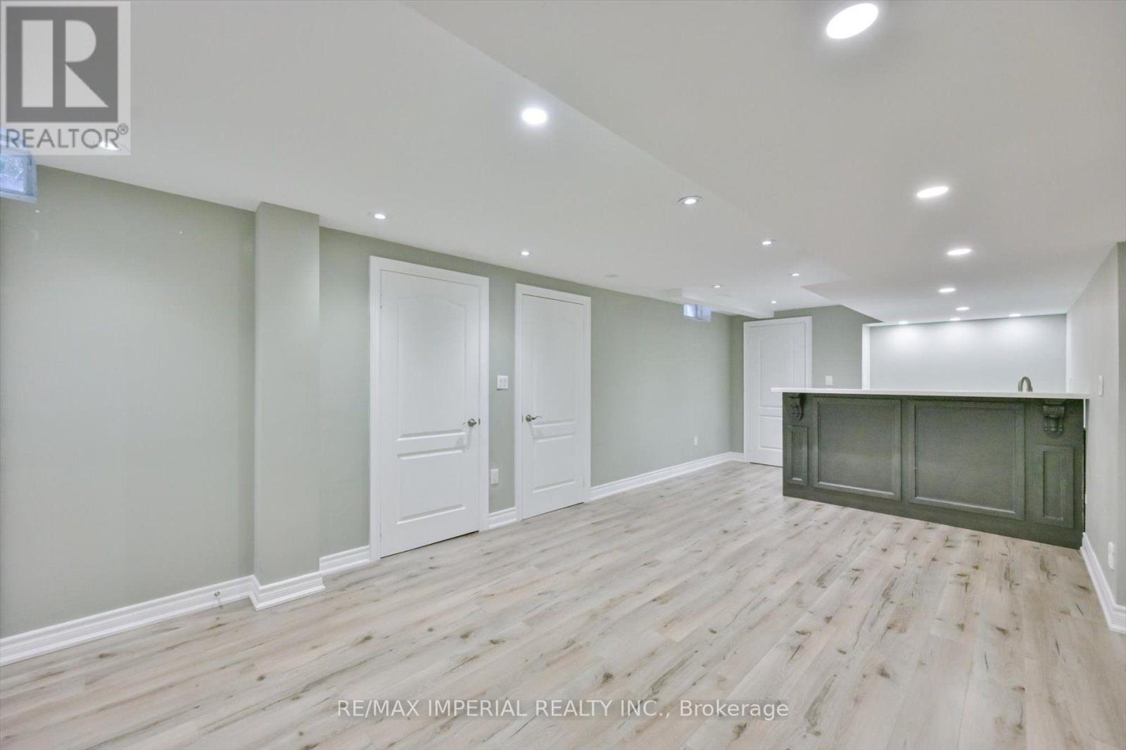11 Candlelight Drive, Richmond Hill, Ontario  L4E 5E4 - Photo 38 - N13748088