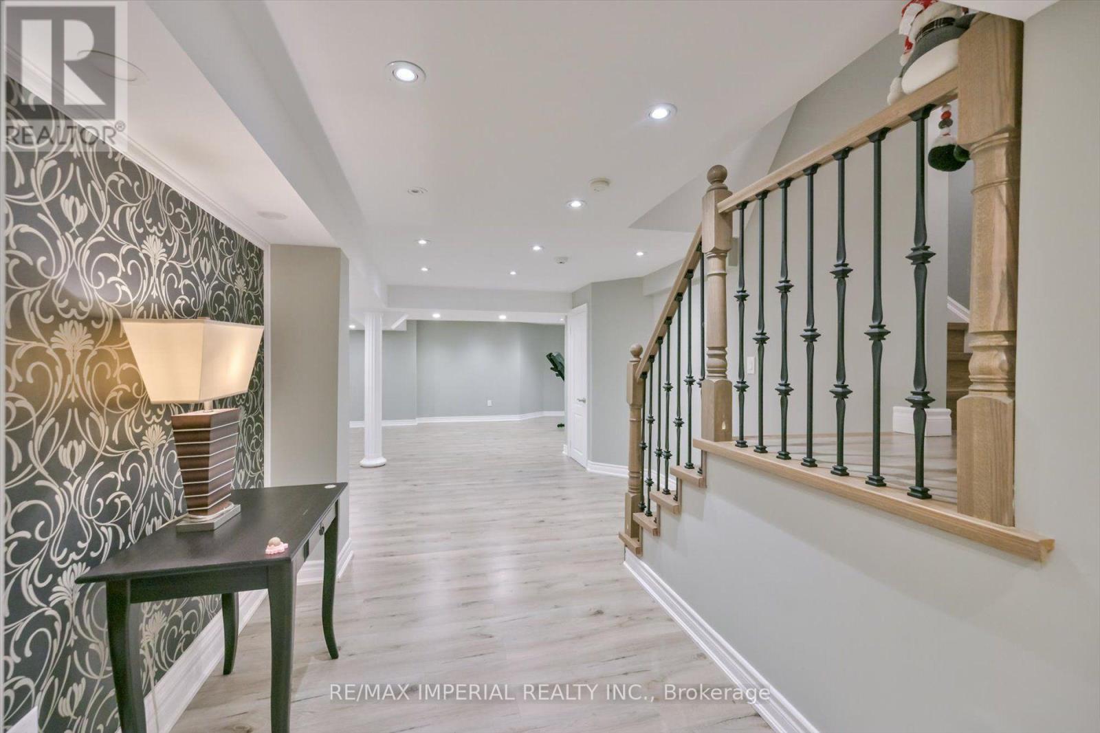 11 Candlelight Drive, Richmond Hill, Ontario  L4E 5E4 - Photo 37 - N13748088