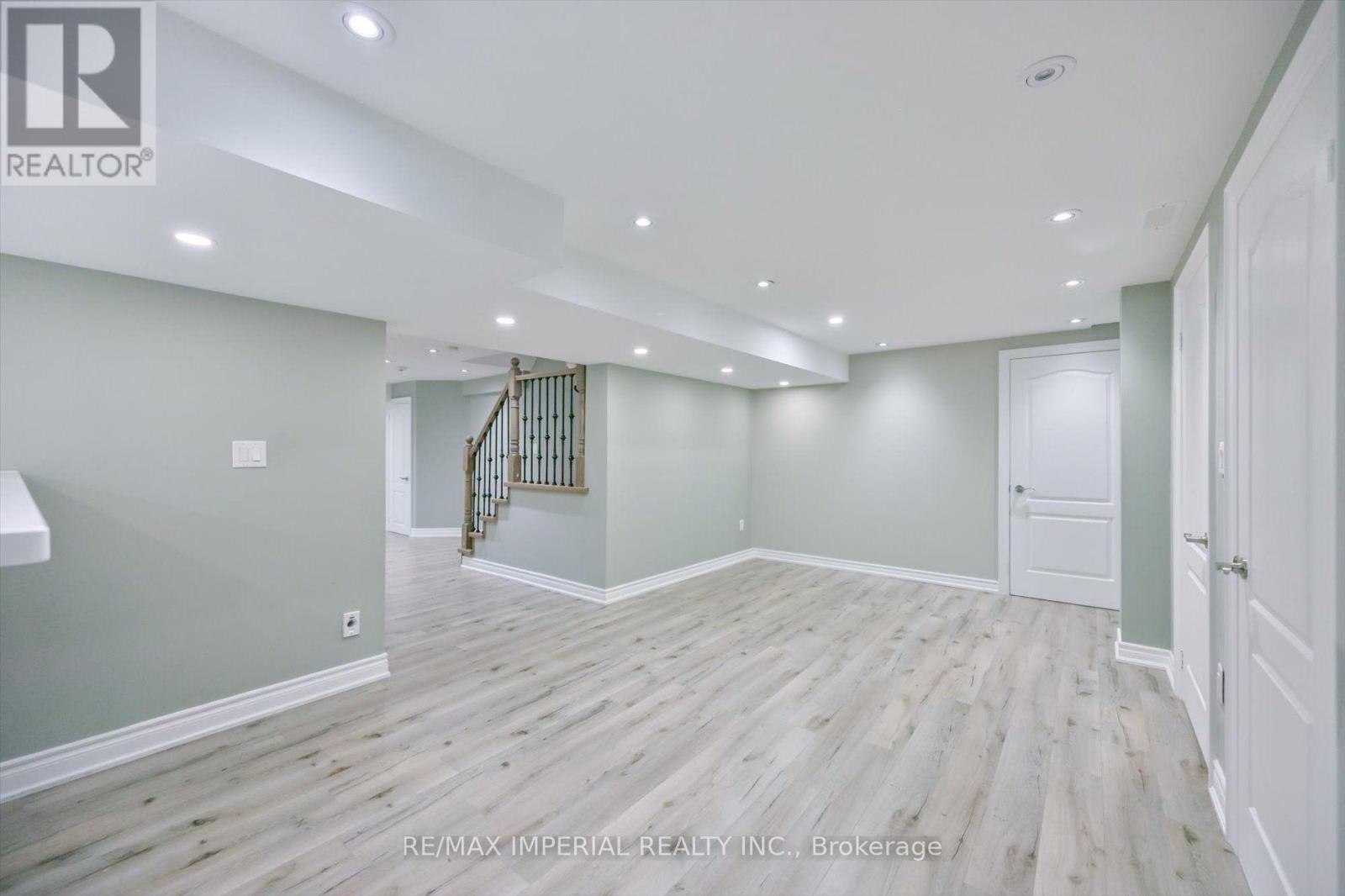 11 Candlelight Drive, Richmond Hill, Ontario  L4E 5E4 - Photo 39 - N13748088