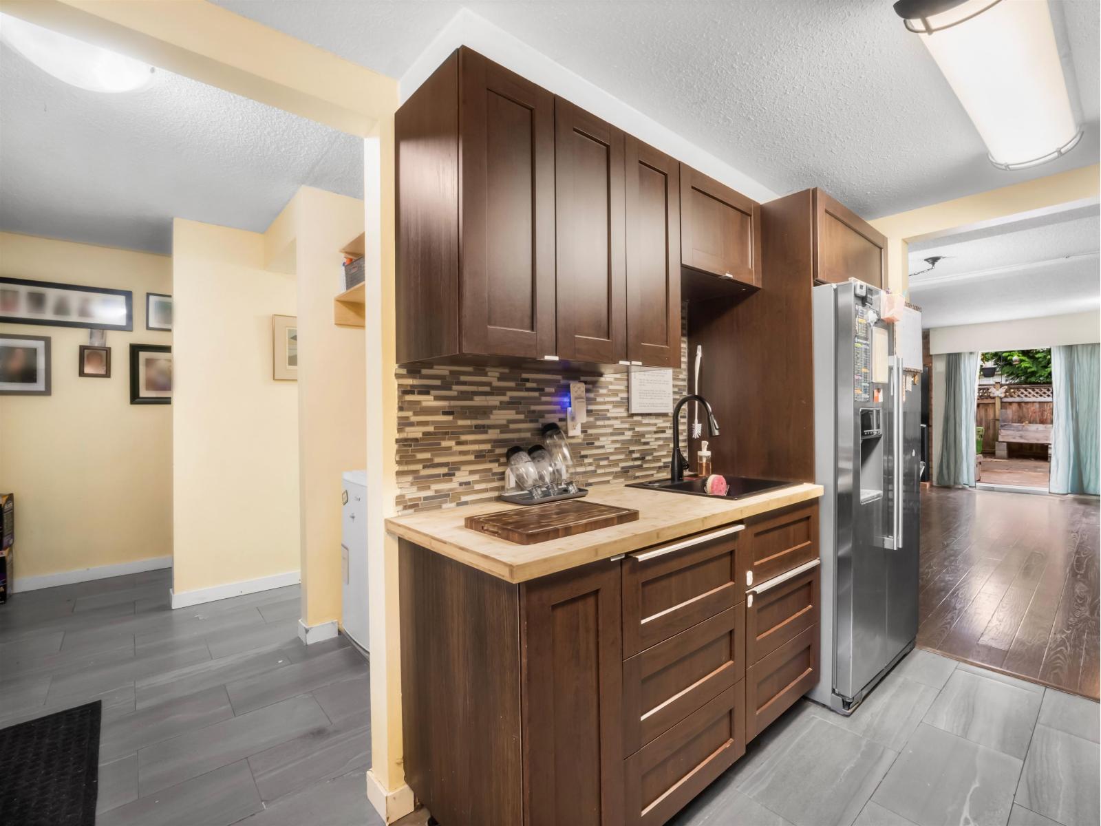 132 7476 138 Street, Surrey, British Columbia  V3W 6G4 - Photo 2 - R3161882