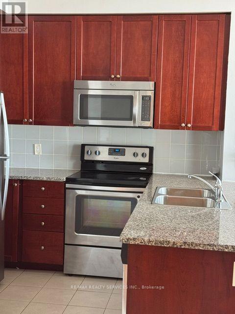 Ph09 - 339 Rathburn Road W, Mississauga, Ontario  L5B 0K6 - Photo 4 - W13749350