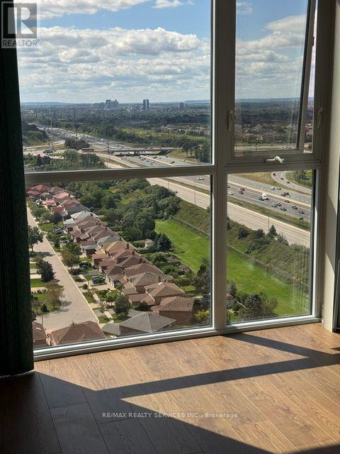 Ph09 - 339 Rathburn Road W, Mississauga, Ontario  L5B 0K6 - Photo 6 - W13749350