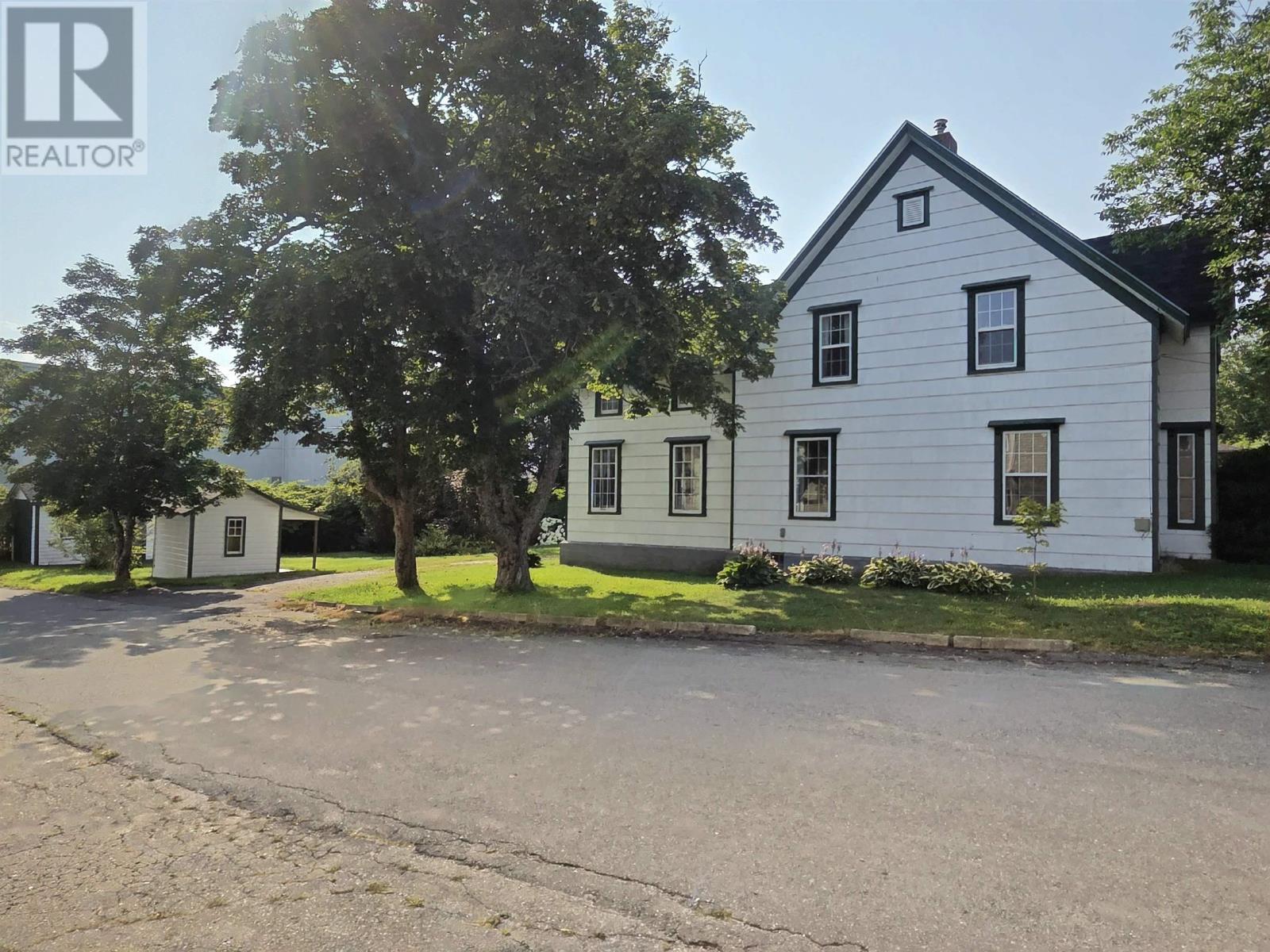 20 North Street, Lockeport, Nova Scotia