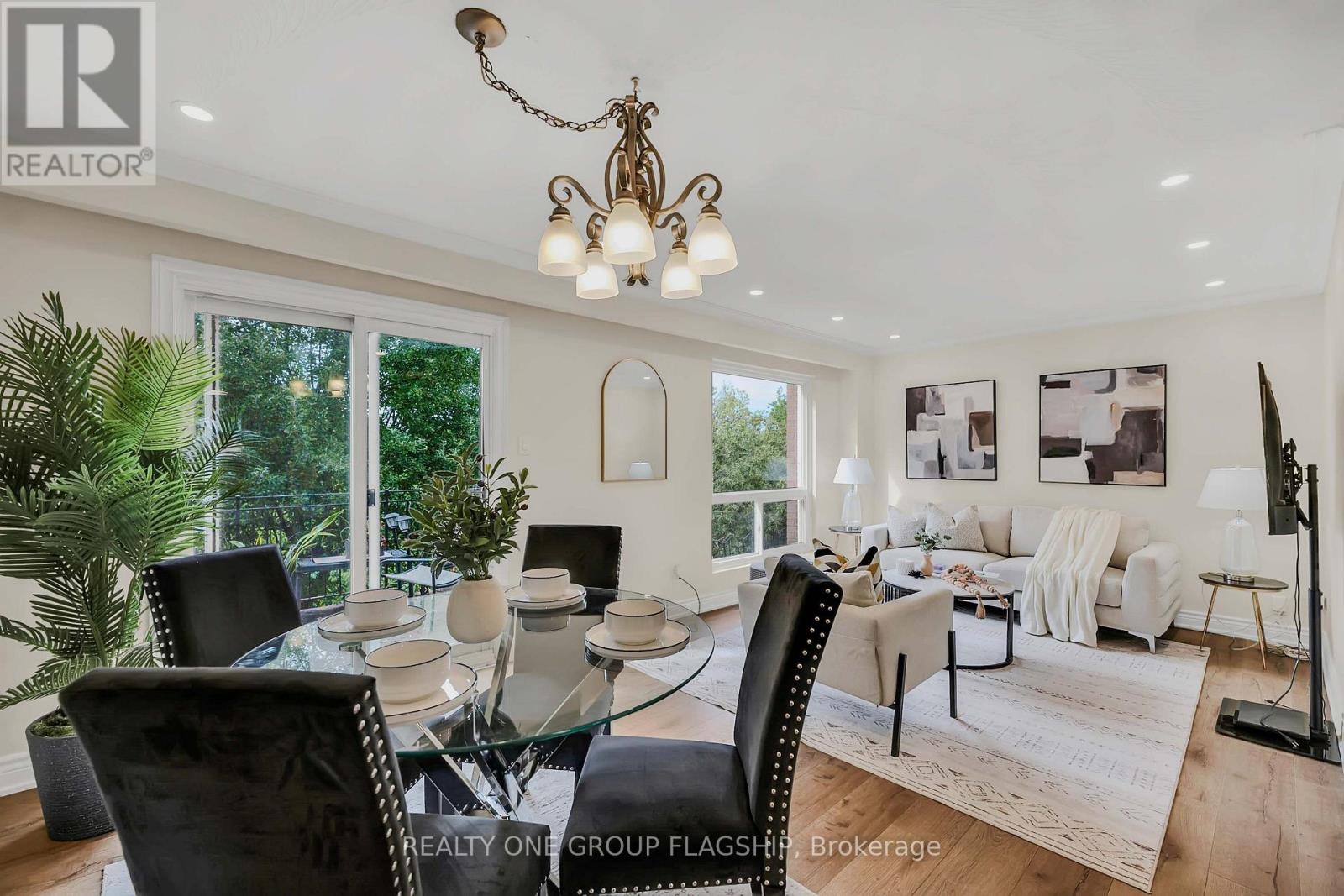 12 AZALEA COURT, Toronto, Ontario